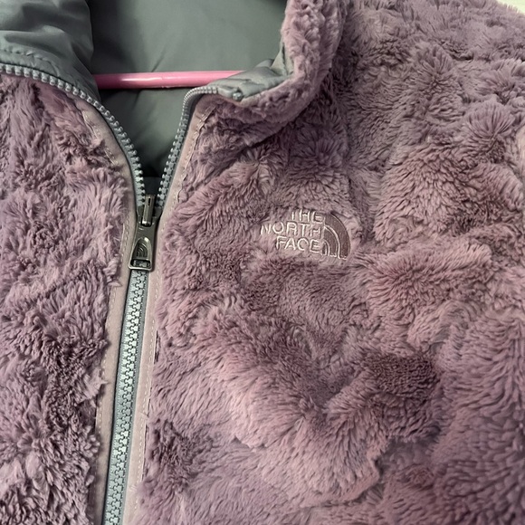 The Northface Mossbud Reversible Jacket - Picture 8 of 12